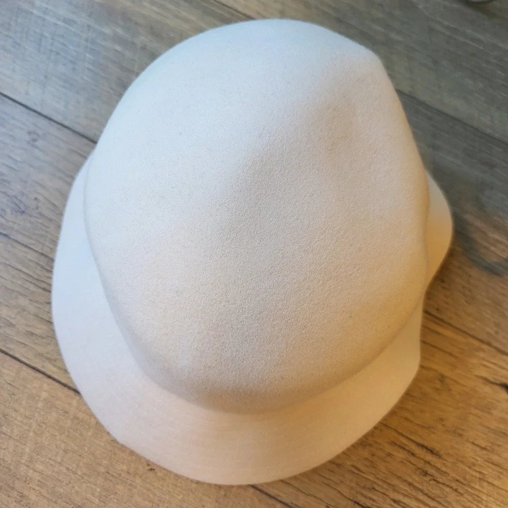 Phenix 100% Wool Bucket Hat Cream Off White Felt One Size Adjustable Brim Hat